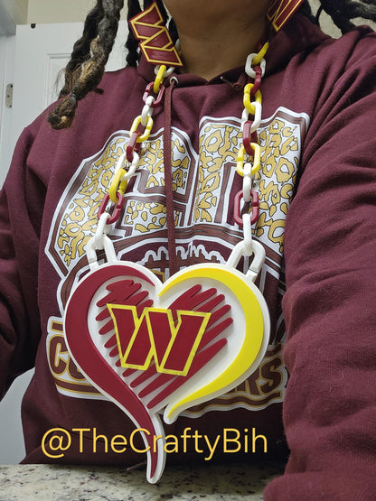 Love DC Comm heart chain